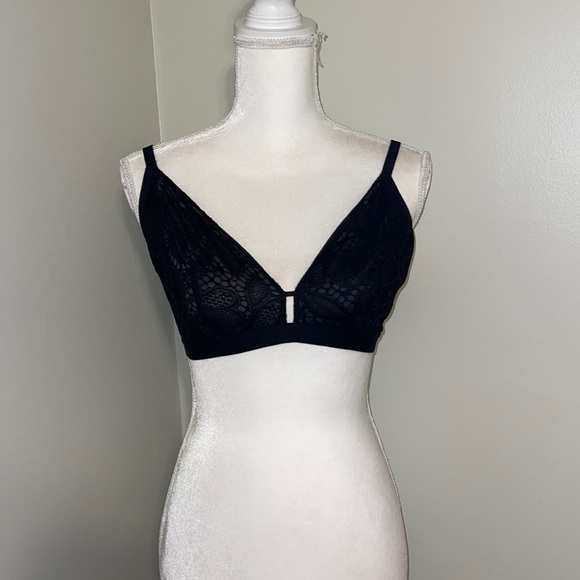 Iively bralette - Picture 1 of 3